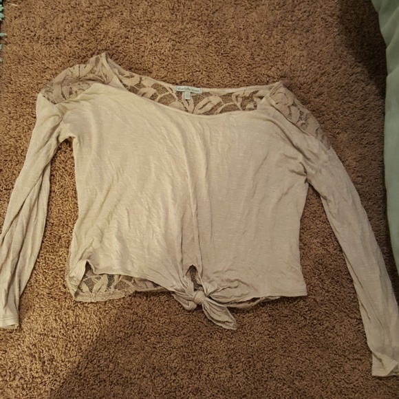 Tan Charlotte russe crop top with tie + lace back - Picture 2 of 3
